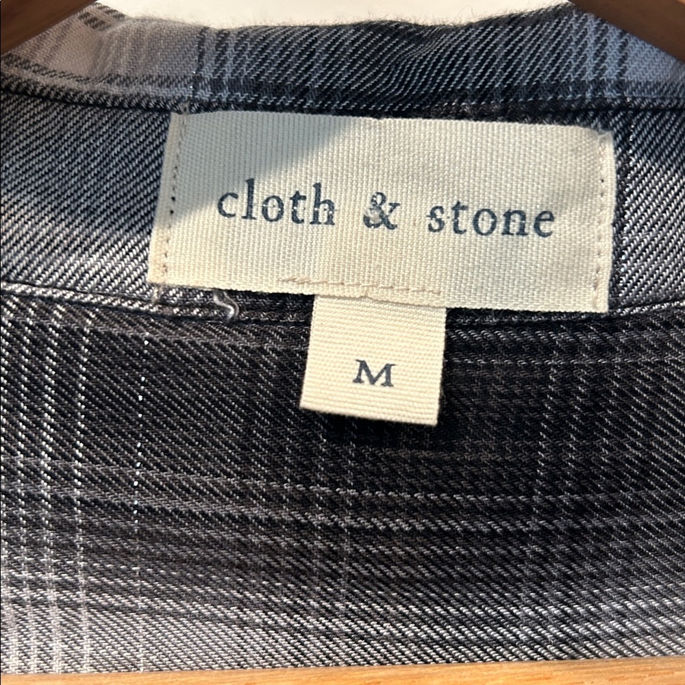 Cloth & Stone Plaid Black and Gray Women's Top - Picture 5 of 11